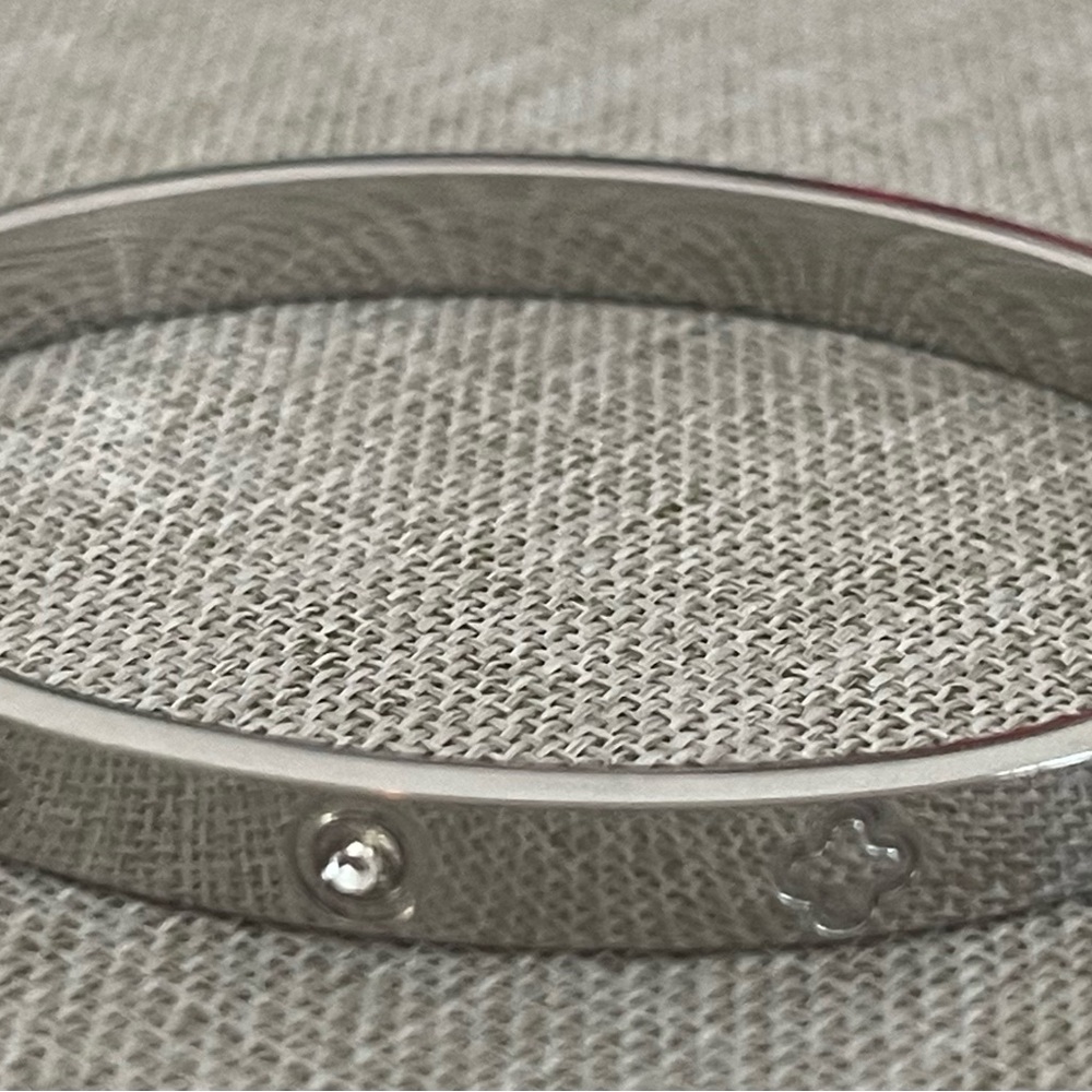 Brand New Elegant Stainless Steel Clover and Crystal Bangle Bracelet